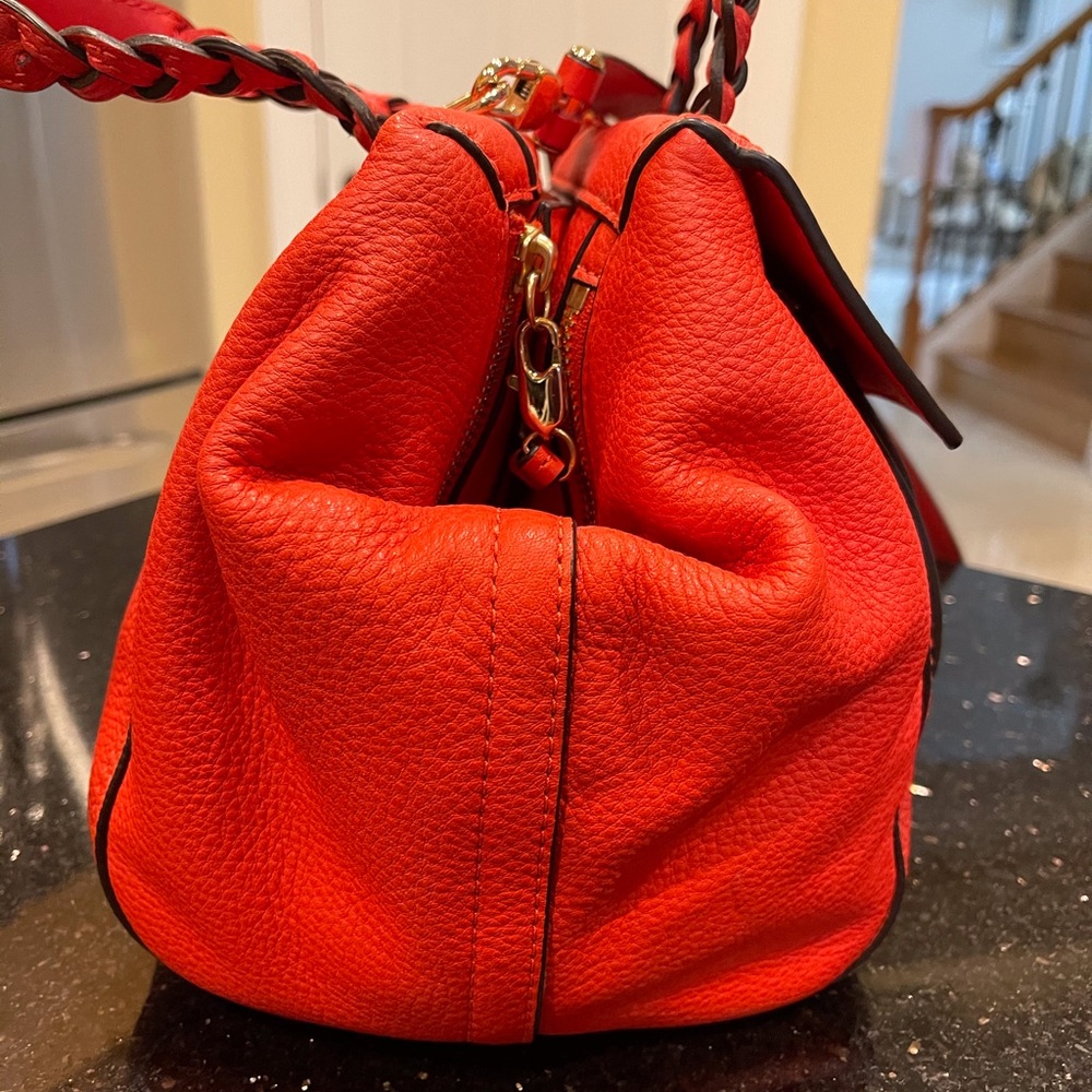 TORY BURCH HALF MOON POPPY ORANGE SAMBA PEBBLE GRAIN LEATHER SHOULDER BAG PURSE - Picture 7 of 15